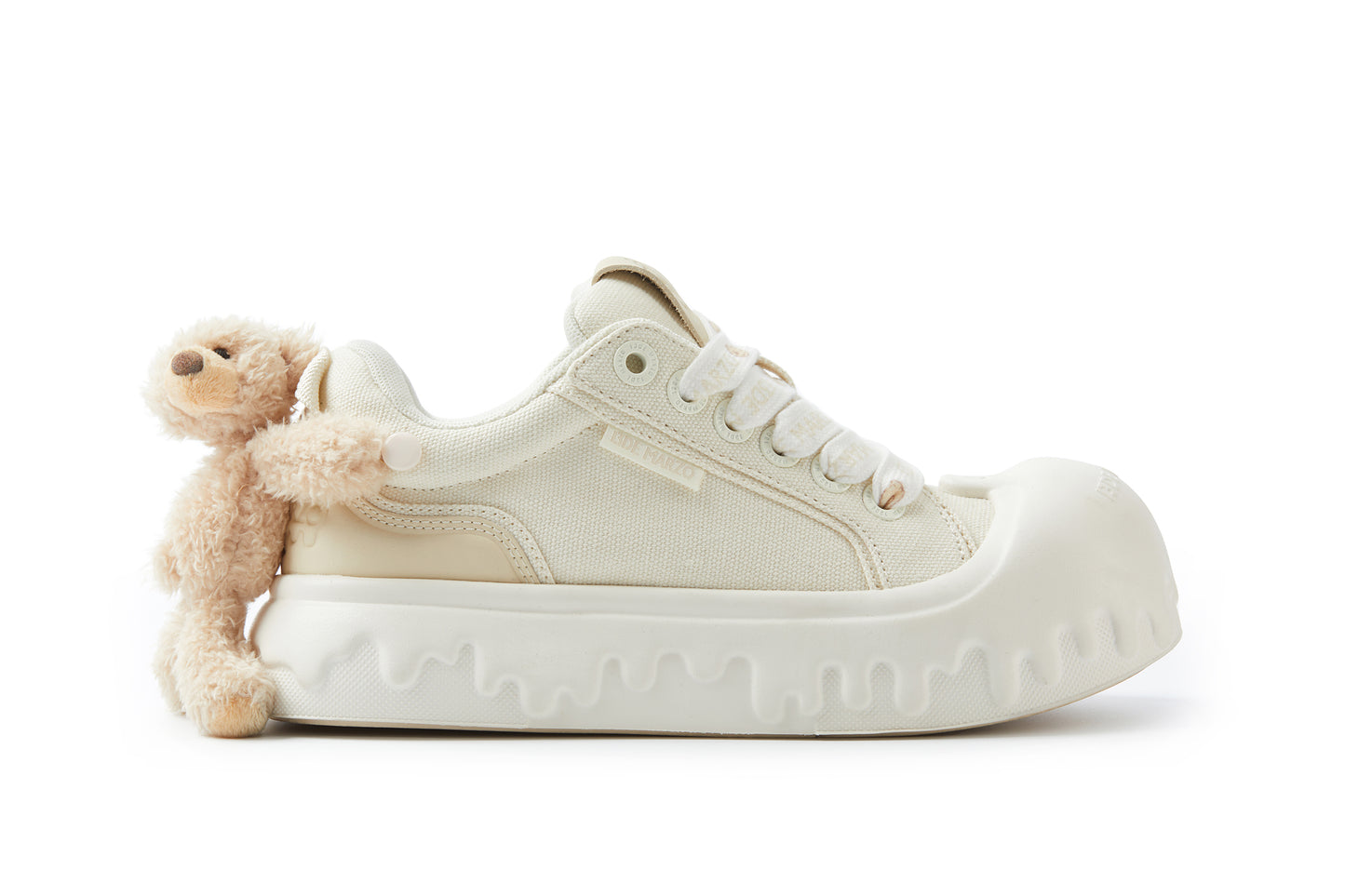 13DE MARZO Bear Melt Canvas Sneakers