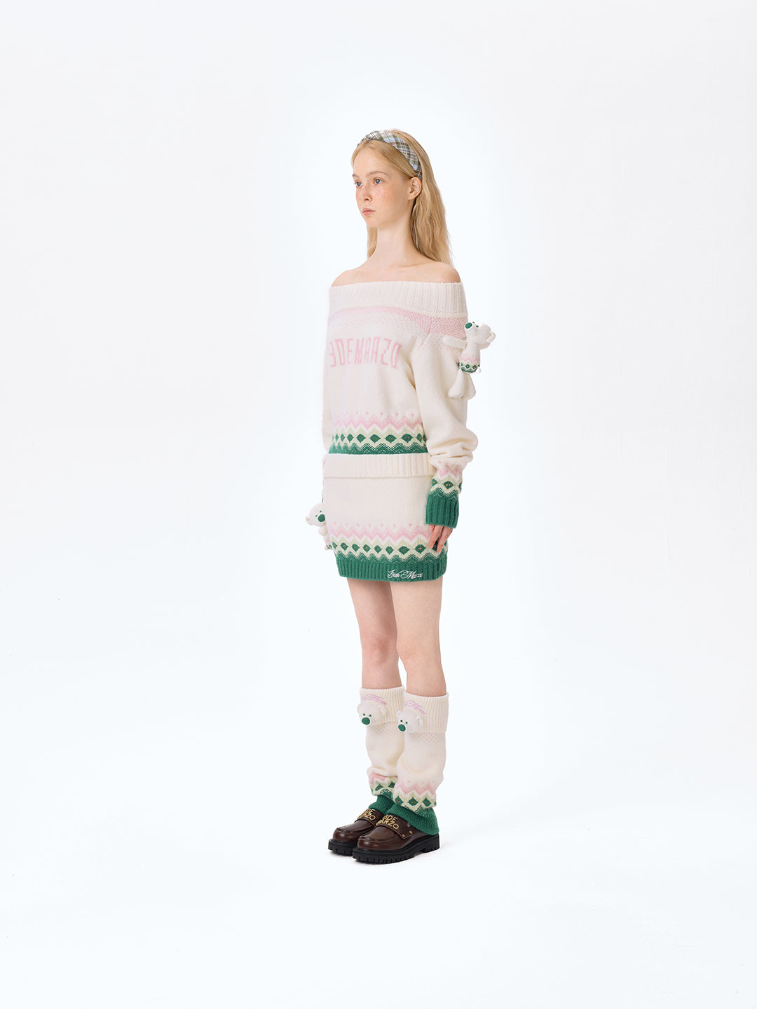 13DE MARZO Fair Isle Bear Off Shoulder Sweater Beige - 13DE MARZO