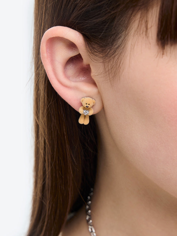 13DE MARZO Mini Bear Hug Heart Ear Stud - 13DE MARZO