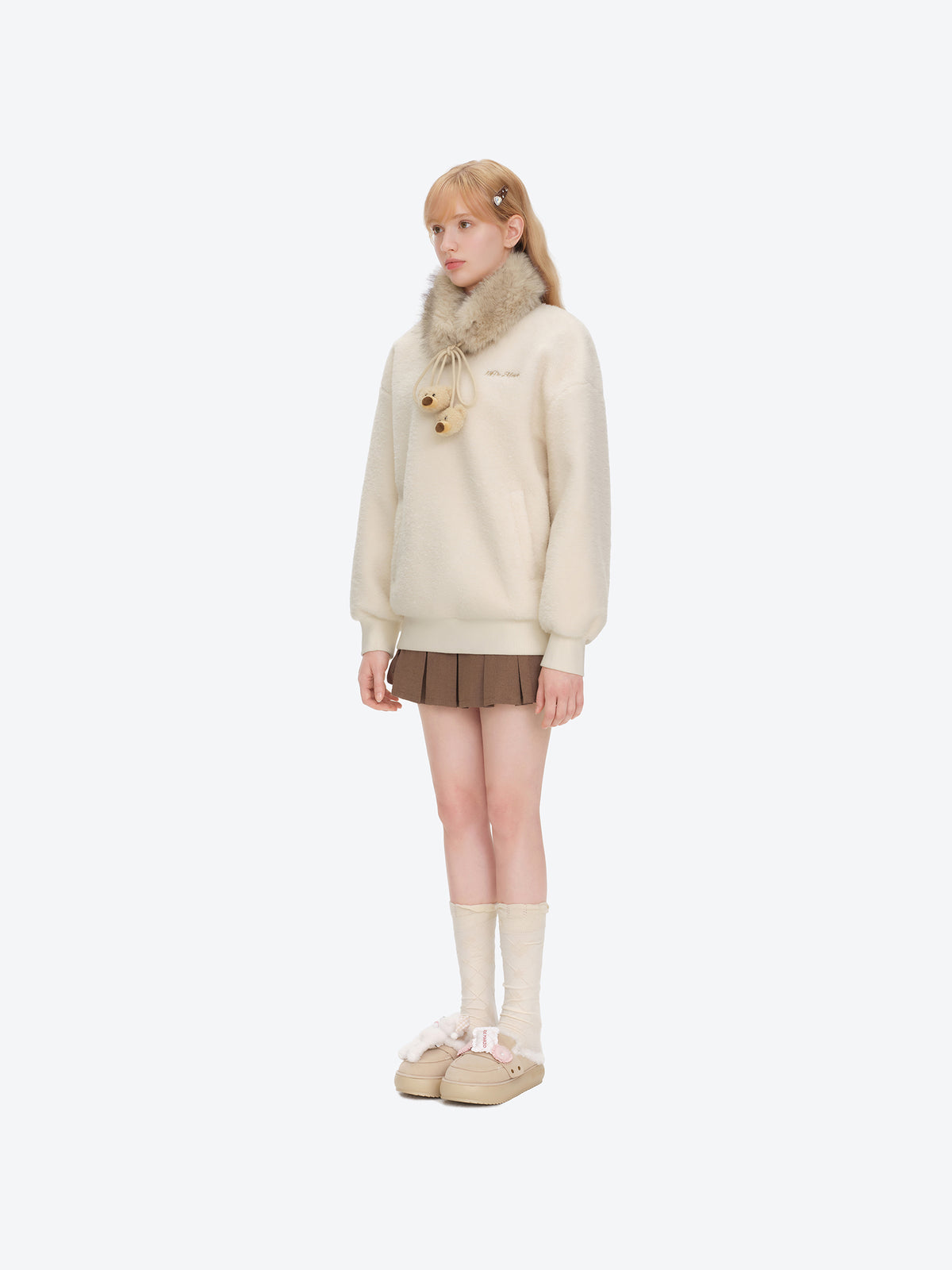 13DE MARZO Mini Bear Plush Snood Pullover Top