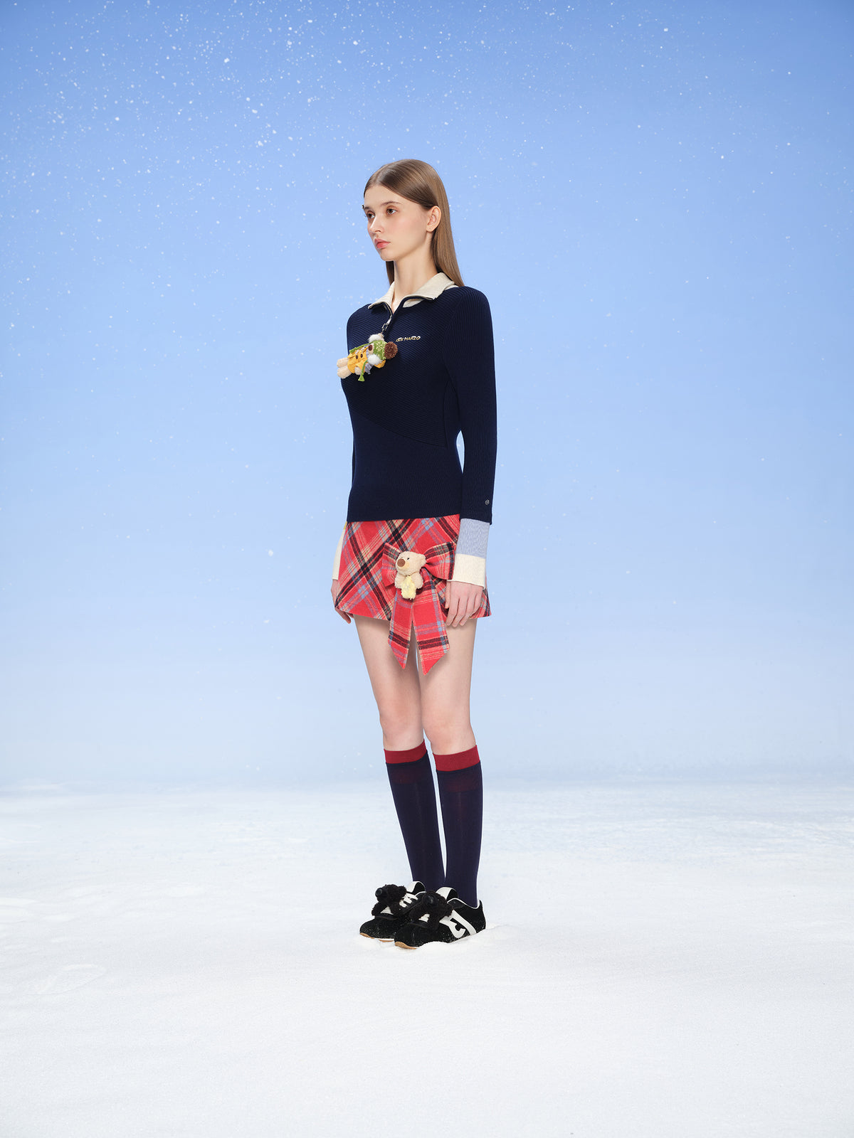 13DE MARZO Snow Bear Asymmetric Cuff Top Navy Blue