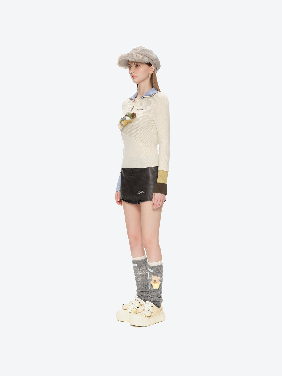 13DE MARZO Snow Bear Asymmetric Cuff Top Beige
