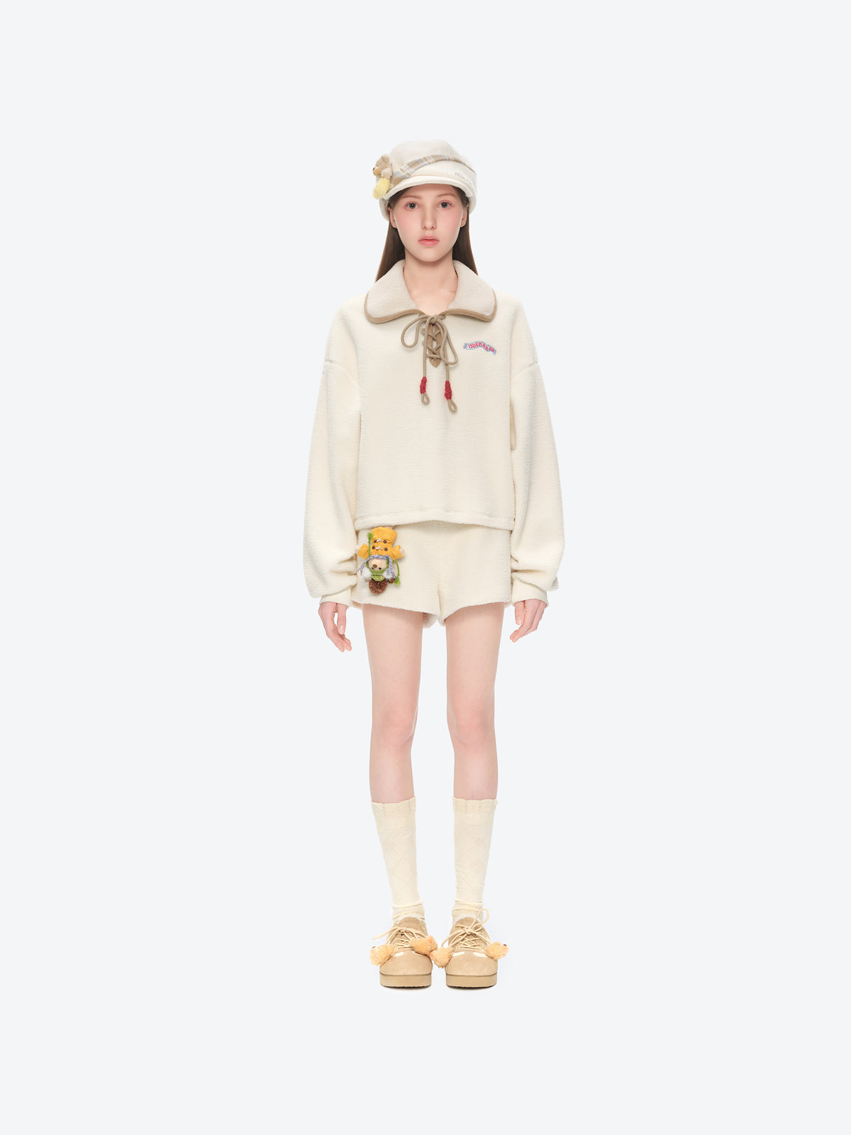 13DE MARZO Snow Bear Cross Tie Lapel Pullover Beige - 13DE MARZO