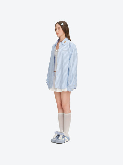 13DE MARZO Stripe Shirt with Rhinestone Bear Brooch Blue