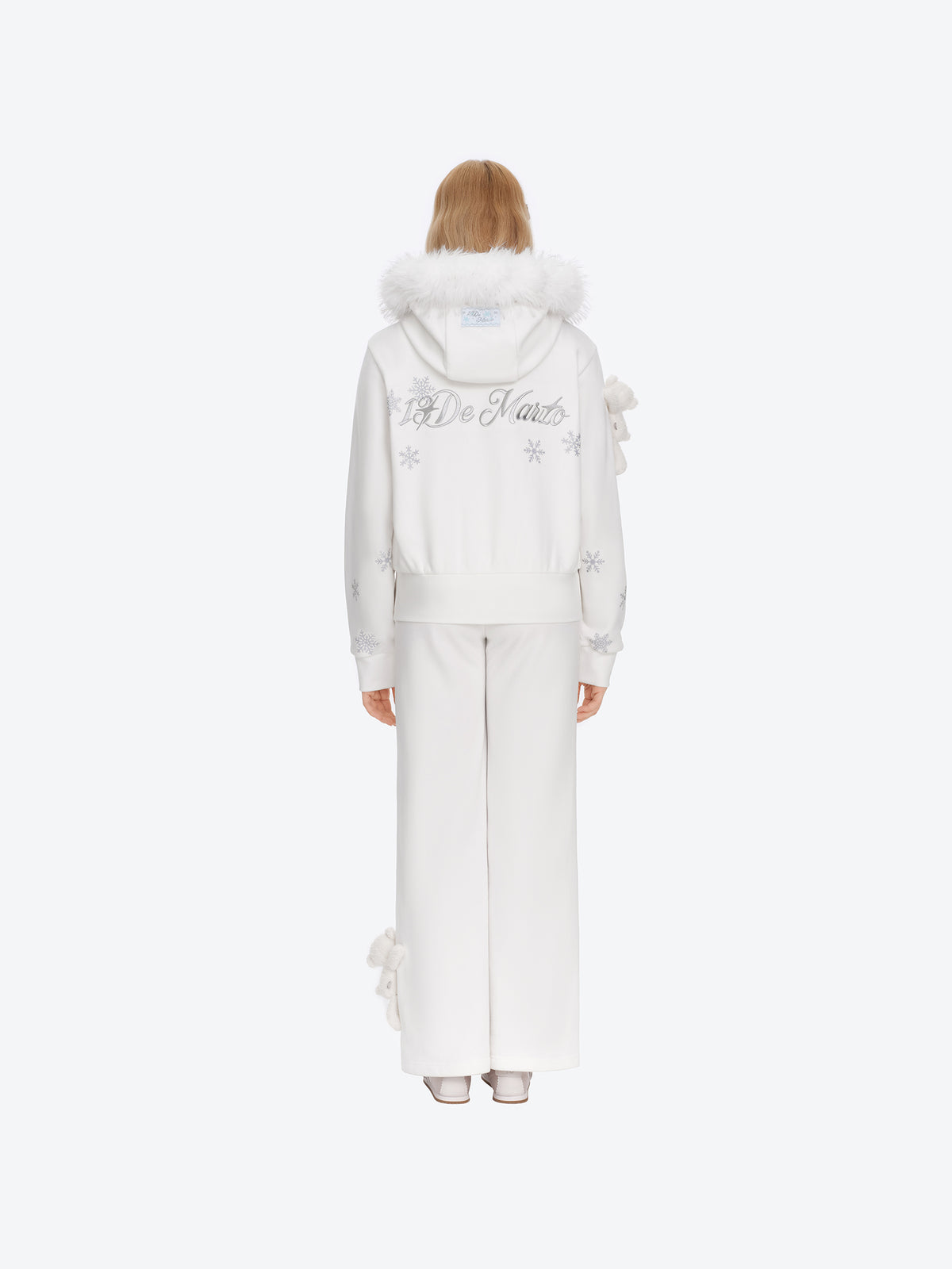 13DE MARZO Shimmer Snow Bear Zip Hoodie White