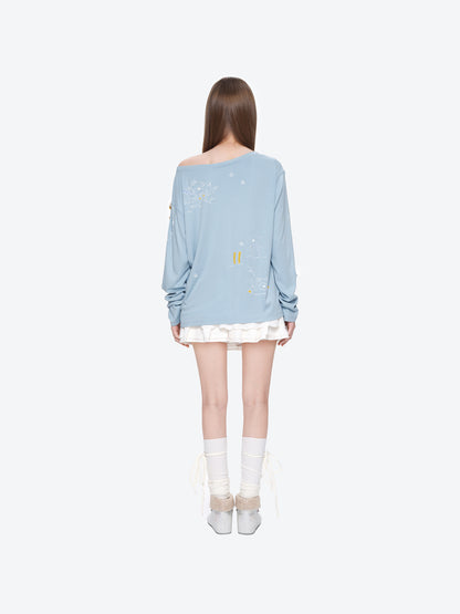 13DE MARZO Graffiti Snow Bear Off Shoulder T-shirt Blue