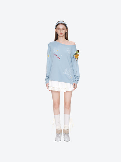 13DE MARZO Graffiti Snow Bear Off Shoulder T-shirt Blue