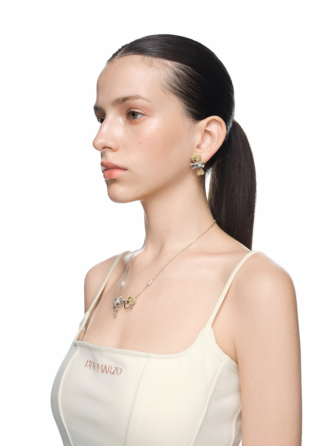 13DE MARZO Framed Bear Necklace