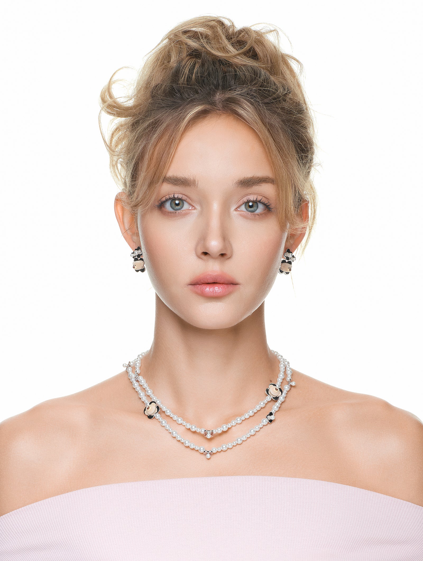 13DE MARZO Floral Bear Ear Studs - 13DE MARZO