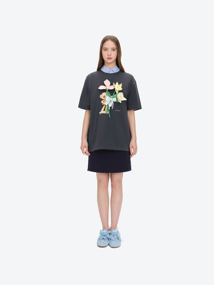 13DE MARZO Bear Offering Flowers 3D T-shirt Dark Grey - 13DE MARZO
