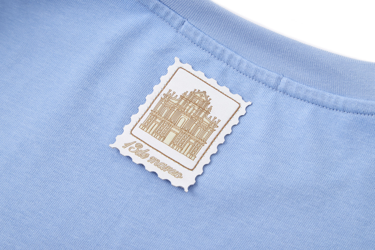 13DE MARZO Bear  Macau Tart T-shirt Blue