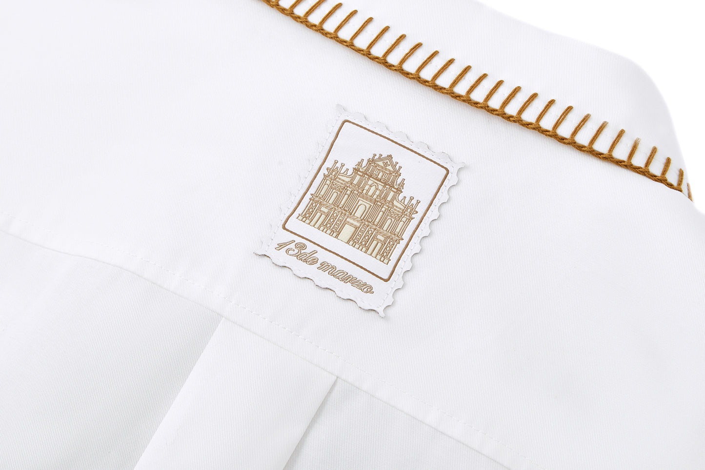 13DE MARZO Bear Ruins of St. Paul's Shirt