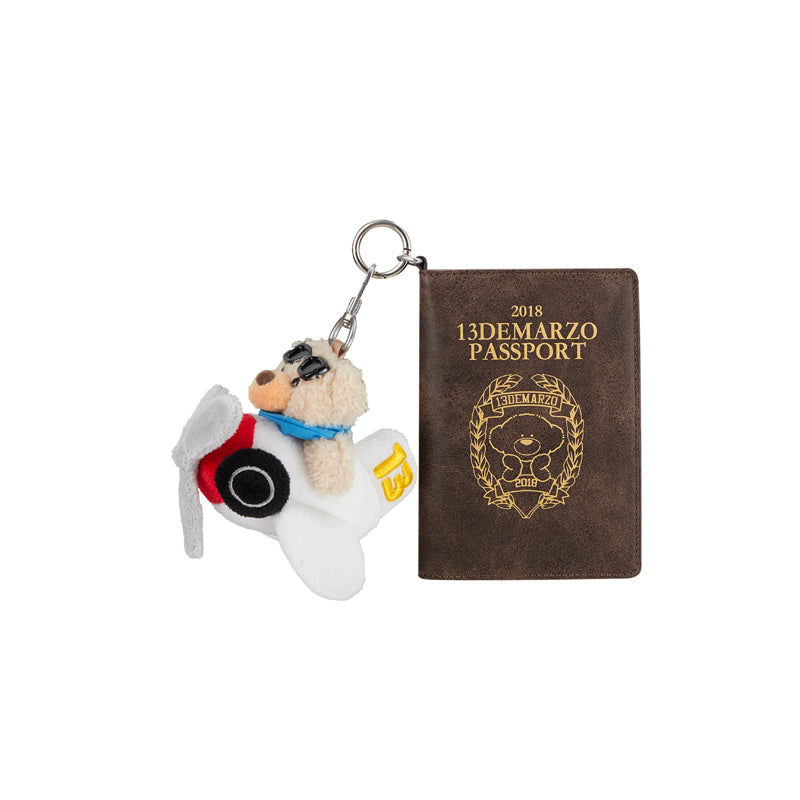 13DE MARZO Pilot Bear Passport Holder - 13DE MARZO