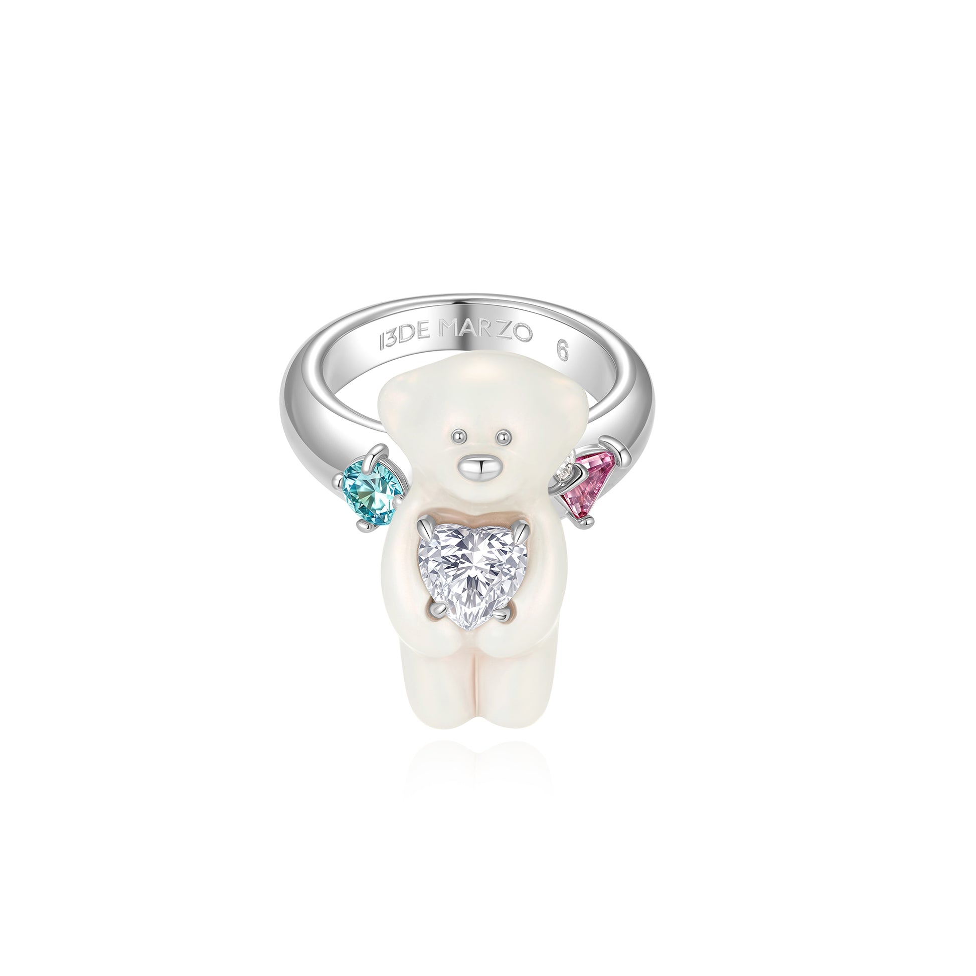 13DE MARZO Pearl Bear Ring