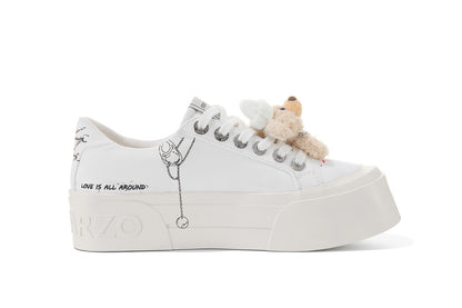 13DE MARZO Painted Canvas Shoes White